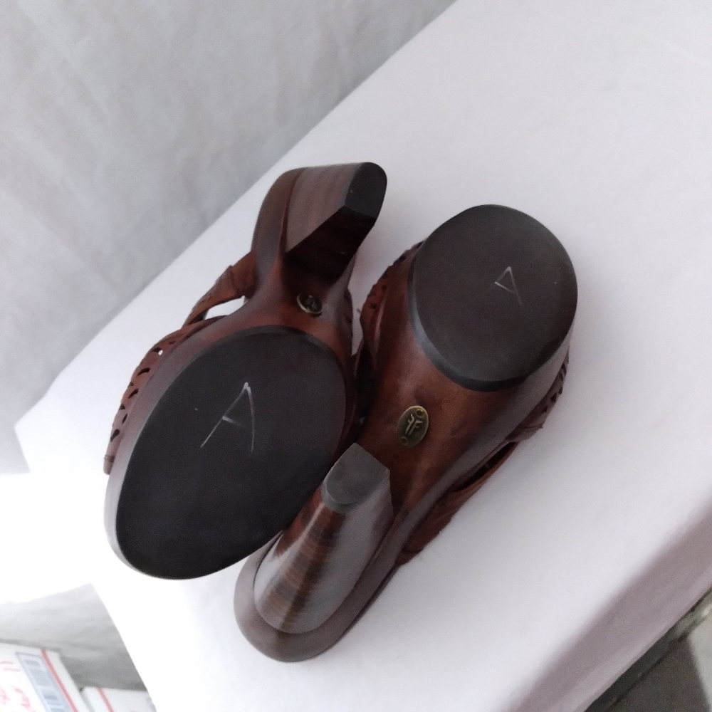 FRYE Sage Cut Mule - Picture 7 of 8